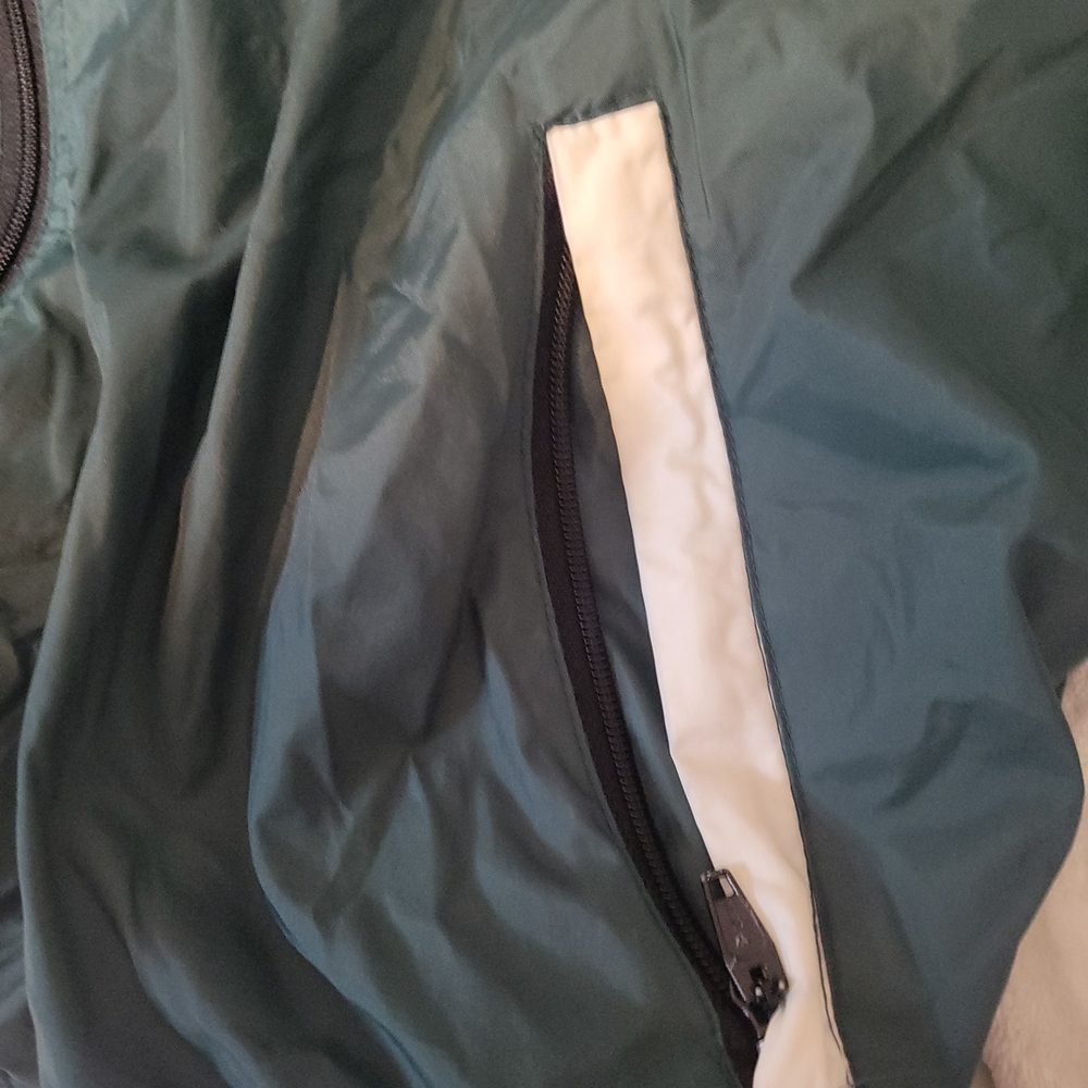 Vintage Diadora Green and White Nylon Jacket - Picture 6 of 9